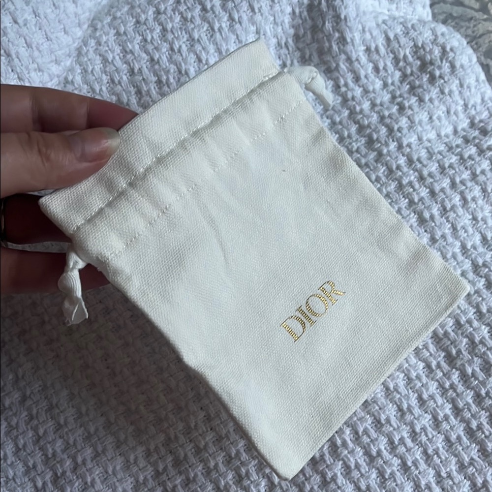 Dior Cream Drawstring Pouch with Gold Logo - Picture 2 of 5